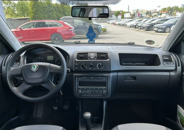 Skoda Fabia cena 19900 przebieg: 199000, rok produkcji 2011 z Kórnik małe 106